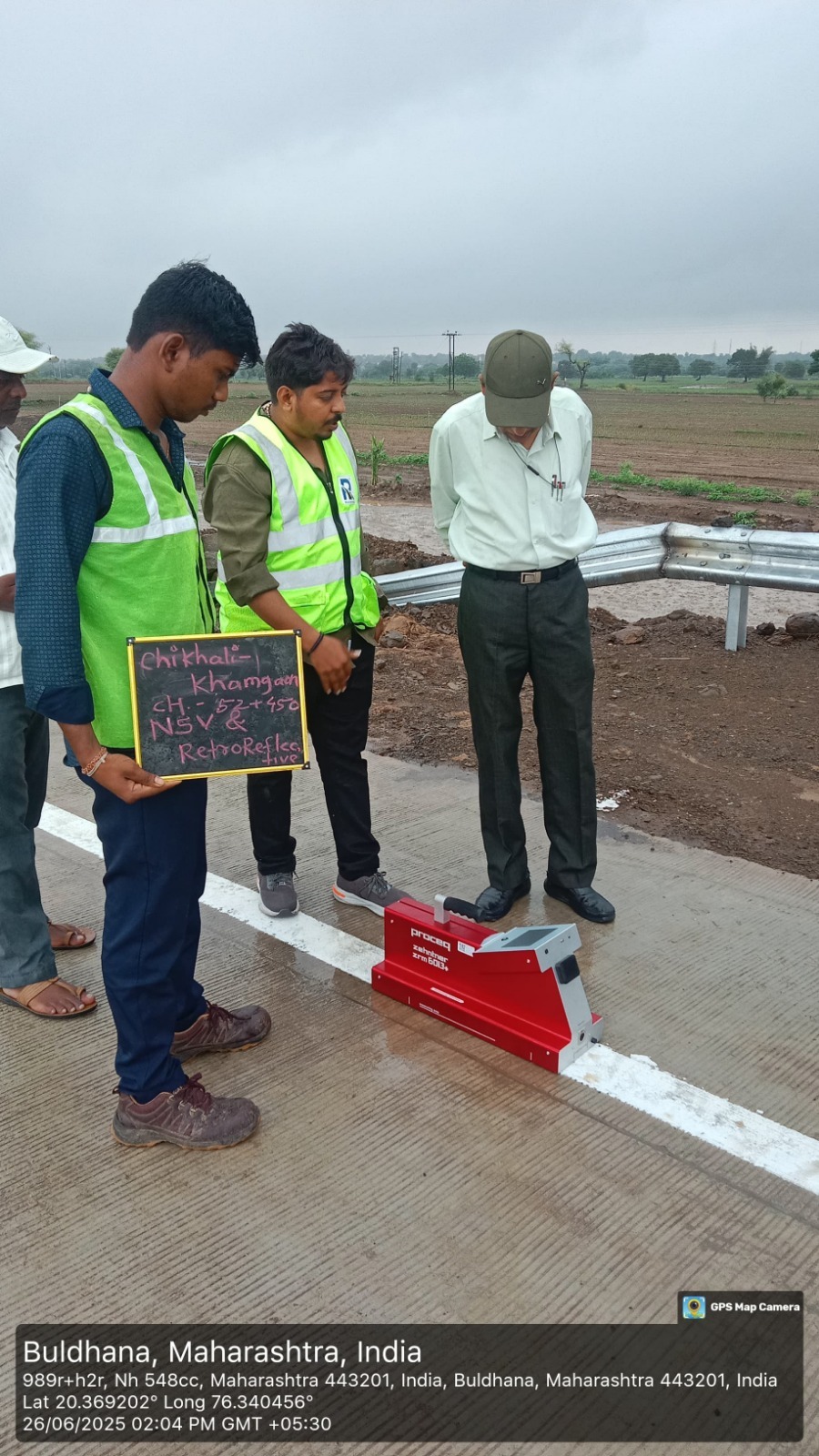 Reflectometer Survey for Sign Boards & Pavements